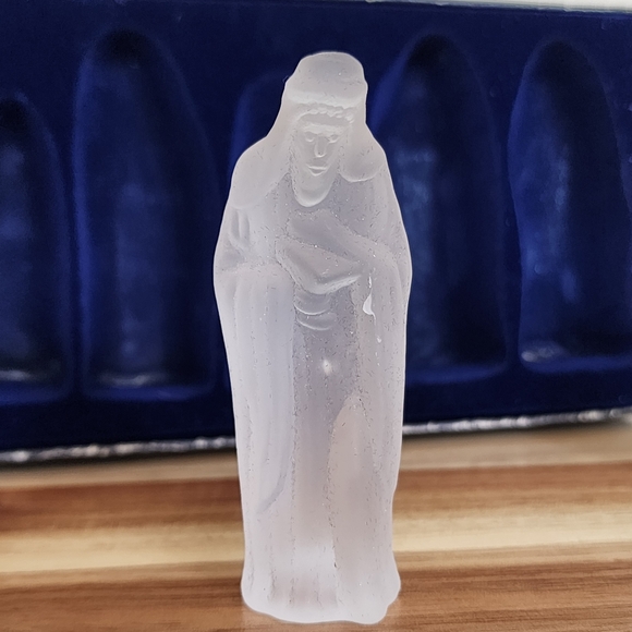 Vintage Roman Innovation Frosted Glass Nativity Scene Set of 6 with Box - Picture 9 of 15